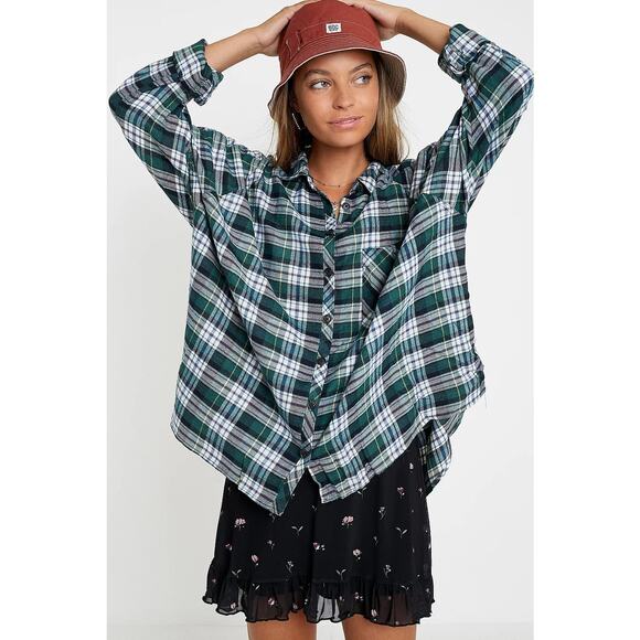 UO Brendan Green Drapey Flannel Christmas Button up shirt slub oversized S plaid - Picture 2 of 9